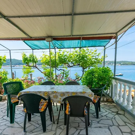 Luci Apartman Supetarska Draga