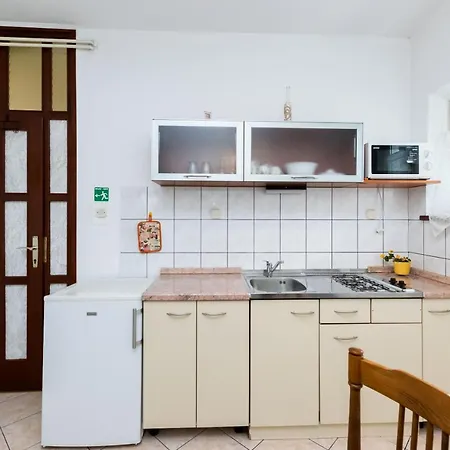 Luci Apartman Supetarska Draga