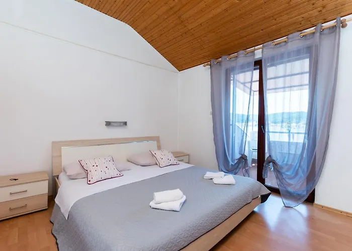 Luci * سوبيتارسكا دراغا